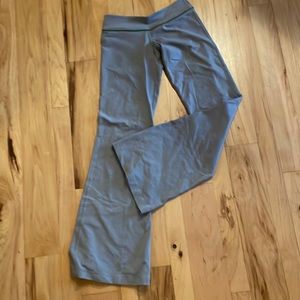 Lululemon boot cut tights size 4